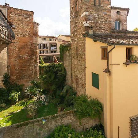 דירות Historic Apt In The Center Of Lucca With Balcony מראה חיצוני תמונה