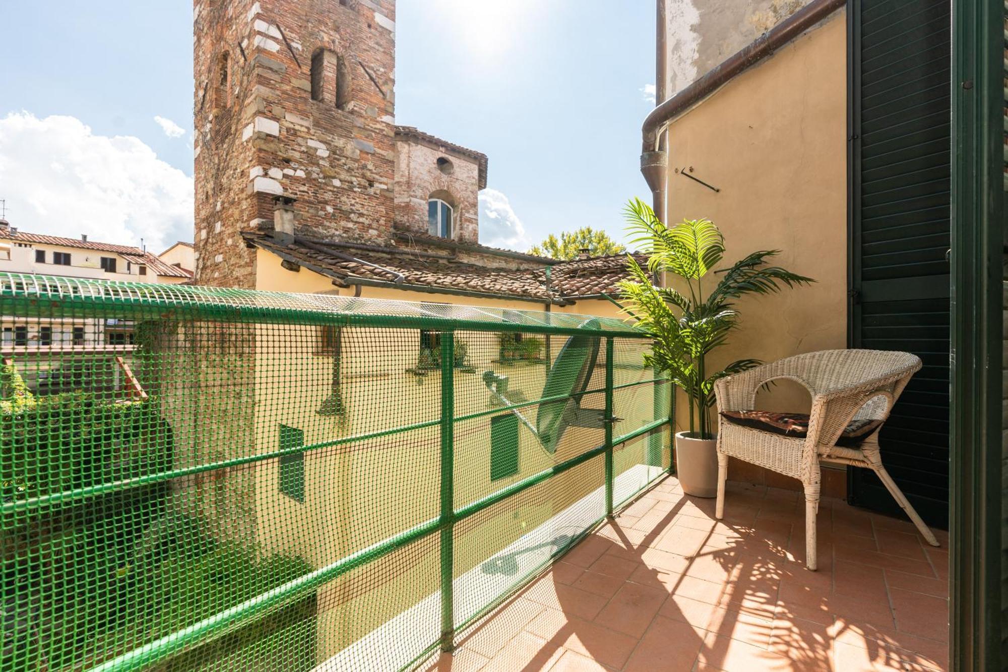 דירות Historic Apt In The Center Of Lucca With Balcony מראה חיצוני תמונה