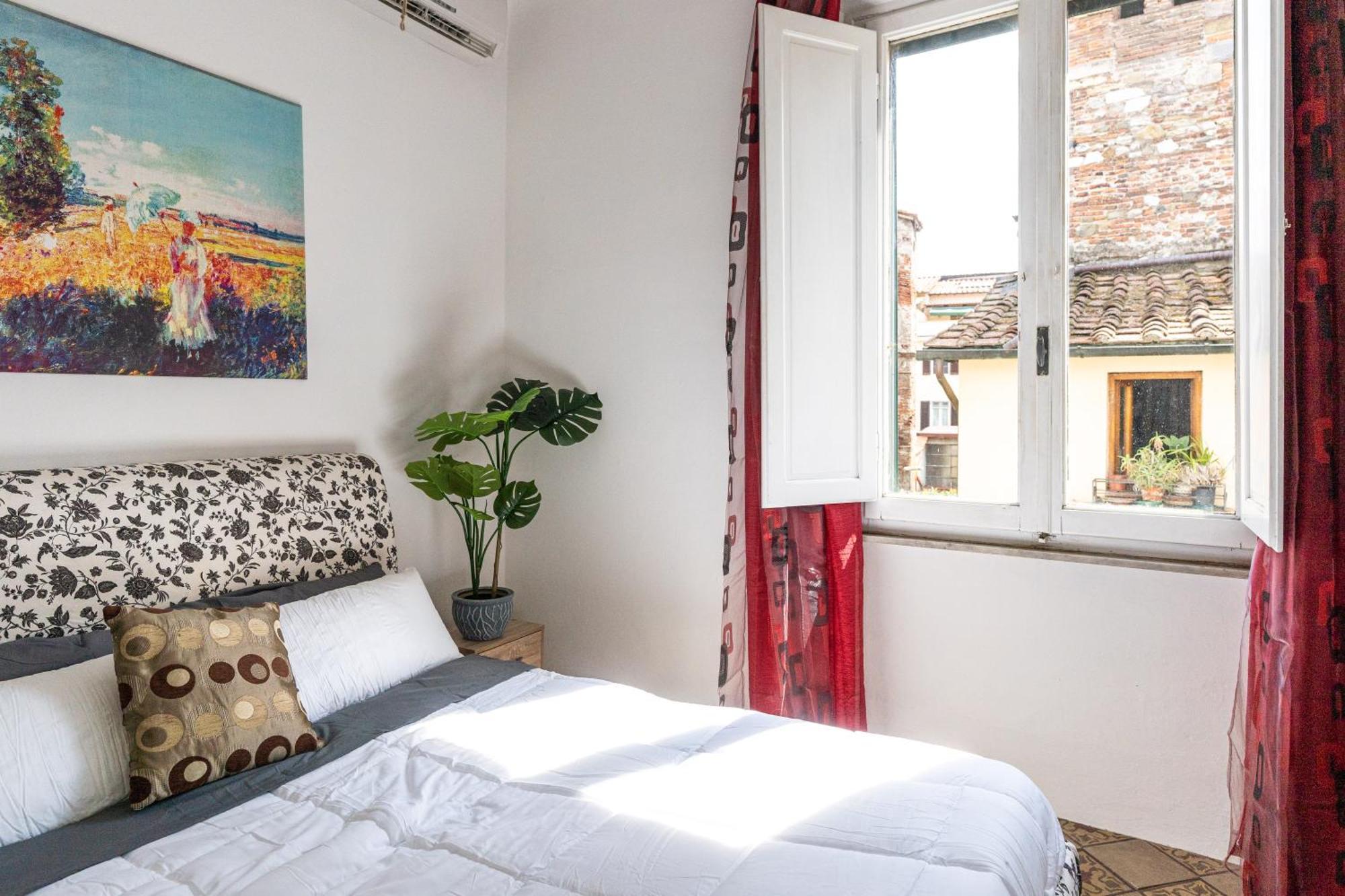 דירות Historic Apt In The Center Of Lucca With Balcony מראה חיצוני תמונה