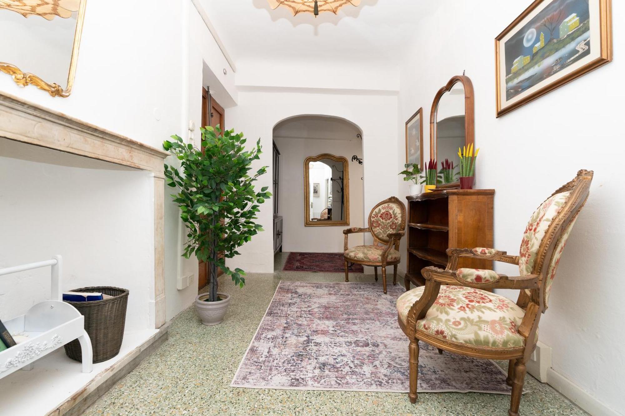 דירות Historic Apt In The Center Of Lucca With Balcony מראה חיצוני תמונה