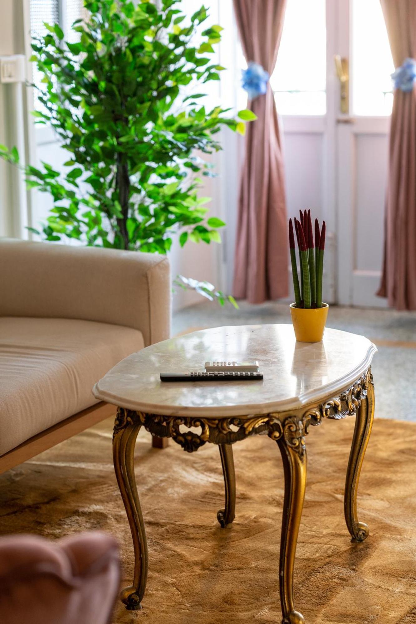 דירות Historic Apt In The Center Of Lucca With Balcony מראה חיצוני תמונה